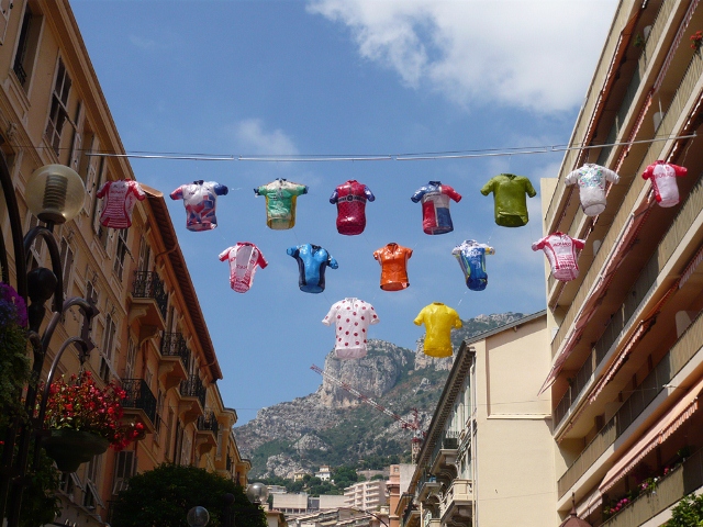Tdf dÃ©part de Monaco, art contemporary contemporain installation in-situ monumentale krajewicz rowlands