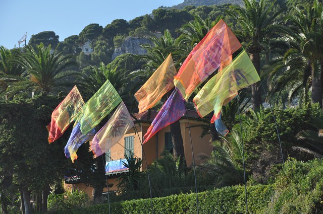 Cap d'Ail, 2011, le vent se lève, art contemporary contemporain installation in-situ monumentale krajewicz rowlands